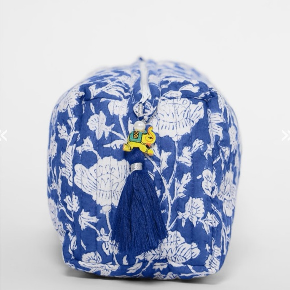 NWT set of 3 Saffron Marigold Quilted Cosmetic Bags - Picture 2 of 11